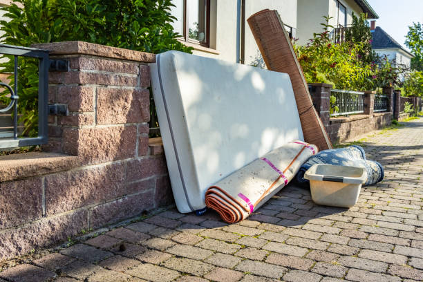 Best Trash Removal Near Me  in Walnut, IL